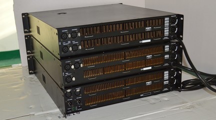 廠家直銷,大量提供大功率FP系列開關電源及AB,廠家長期有現(xiàn)貨,歡迎咨詢_供應信息_CA001中國音響第一網(wǎng)_最集中的音響人社區(qū)_音響|燈光|視頻|專業(yè)|門戶|網(wǎng)站